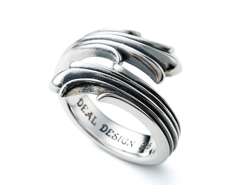 Deal Design - Flared Tail Ring 1

