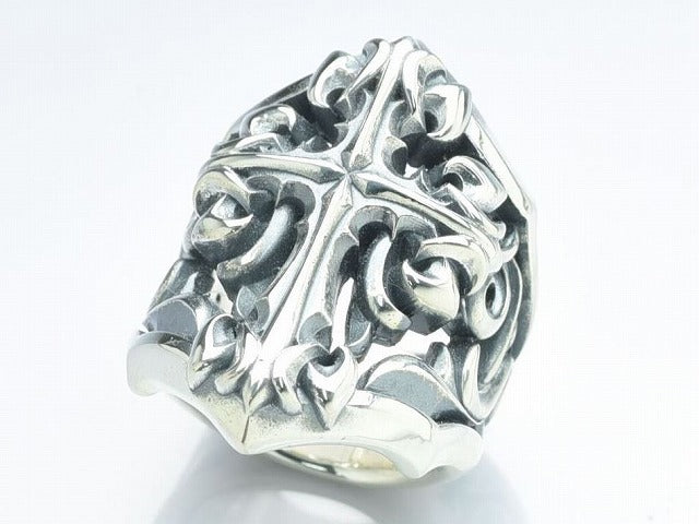 Deal Design - GL Cross Ring Large 1