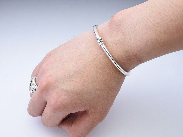 Deal Design - Gate Coin Bangle 5
