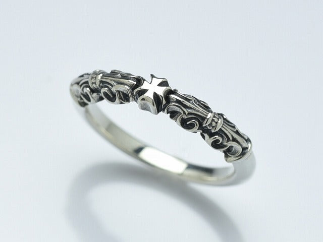 Deal Design - Gate Line Ring 1
