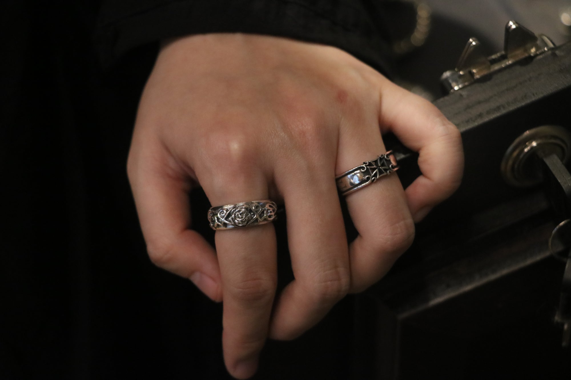 Deal Design - Gate Rail narrow Ring 5