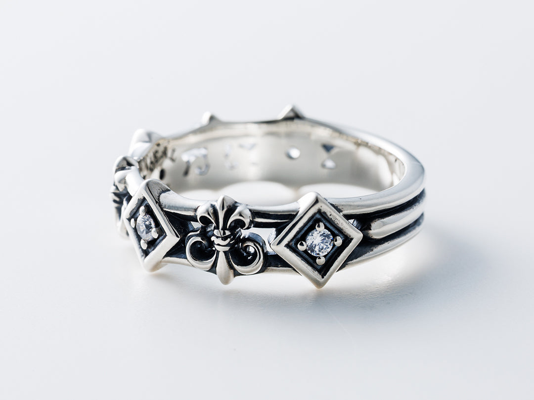 Deal Design - Gentle Lily Ring 3
