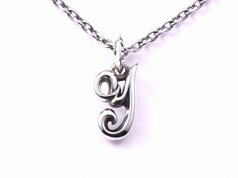 Deal Design - Grace Initial Pendant 1