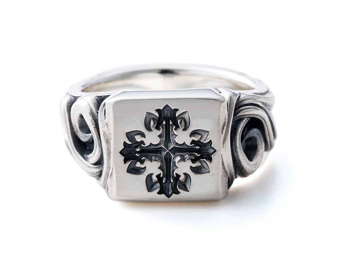 Deal Design - Grace Signet Ring 1