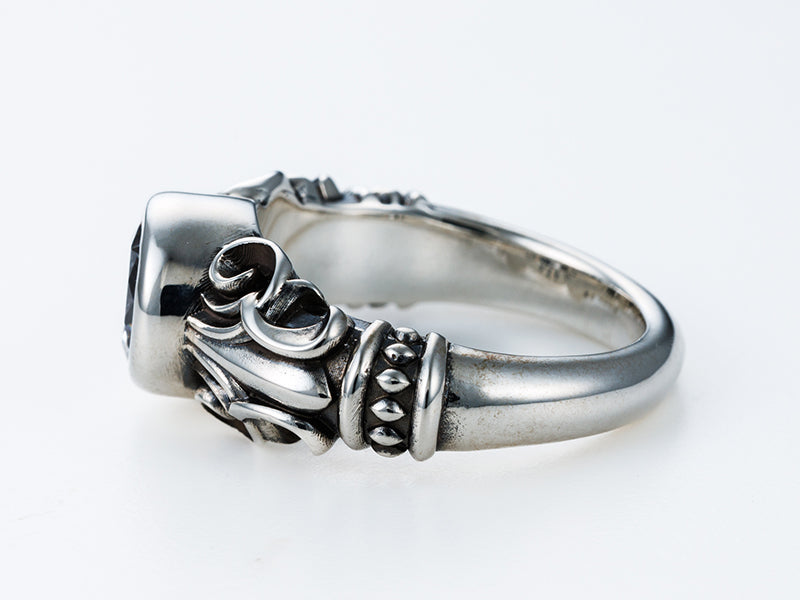 Deal Design - Grand Stone Ring 2