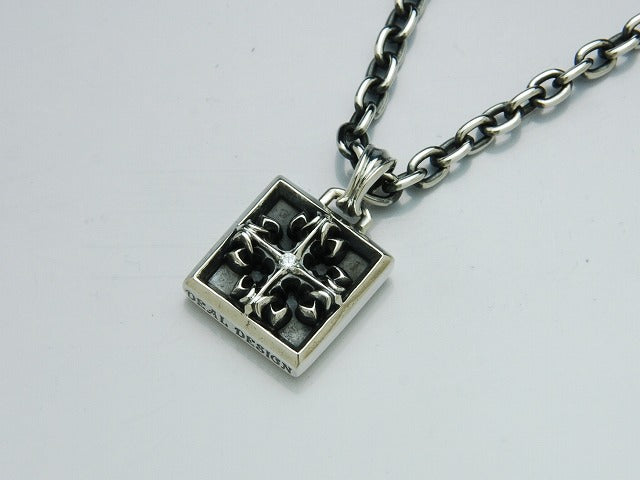Deal Design - Grid Box Top Pendant 1