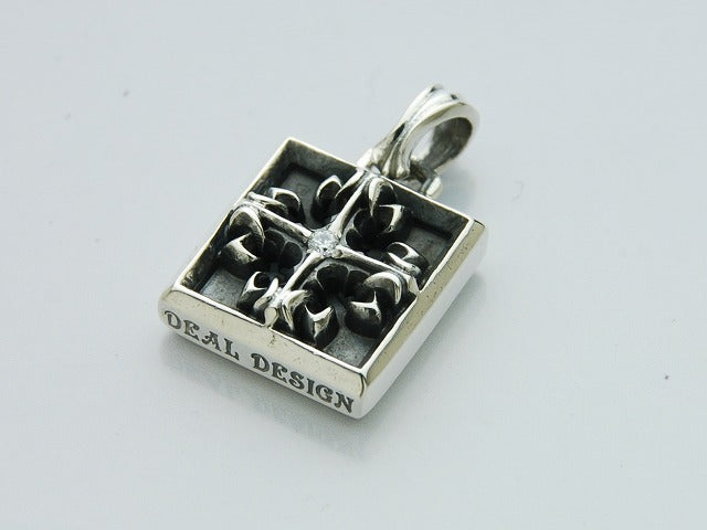 Deal Design - Grid Box Top Pendant 6