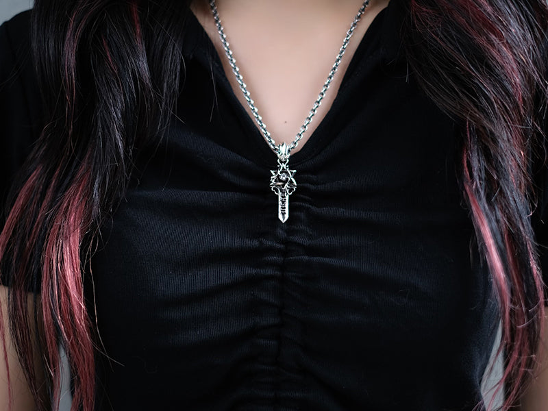 Deal Design - HEX Dagger Pendant 2