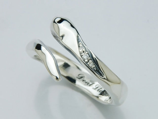 Deal Design - Hammered Snake Ring 1