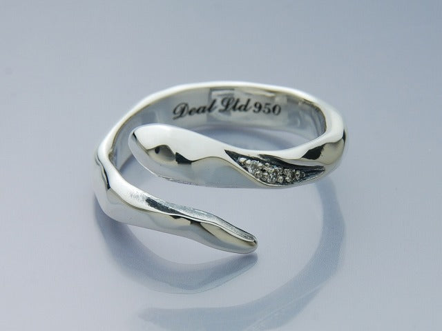 Deal Design - Hammered Snake Ring 4