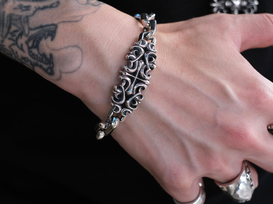 Deal Design - Horn Cross Bracelet 6
