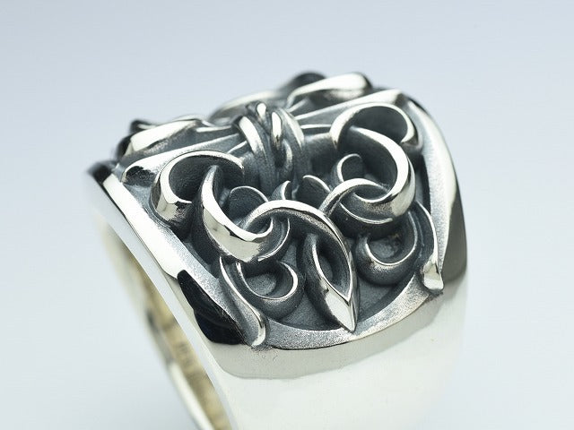 Deal Design - Huge Gate Ring 3