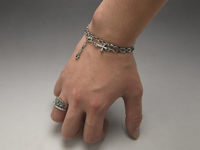 Deal Design - Insect Cross Bracelet 2