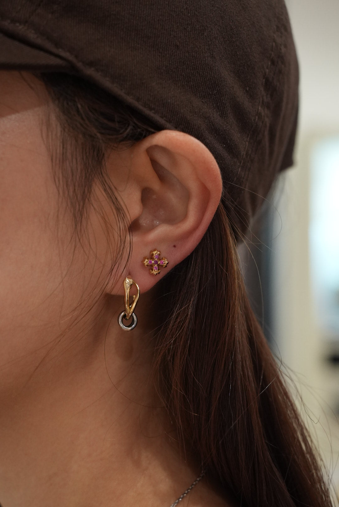 Deal Design - Insect Plus Studs 6