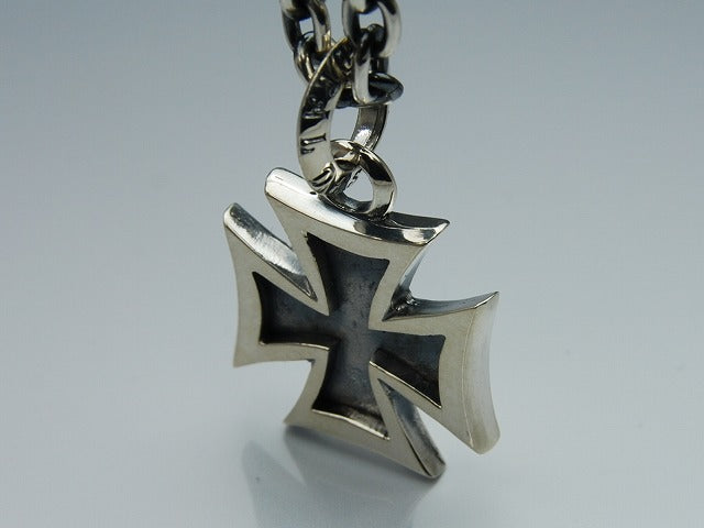 Deal Design - Iron Cross Medium 4