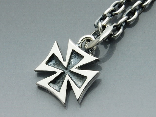 Deal Design - Iron Cross Small 1