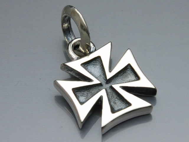 Deal Design - Iron Cross Small 3