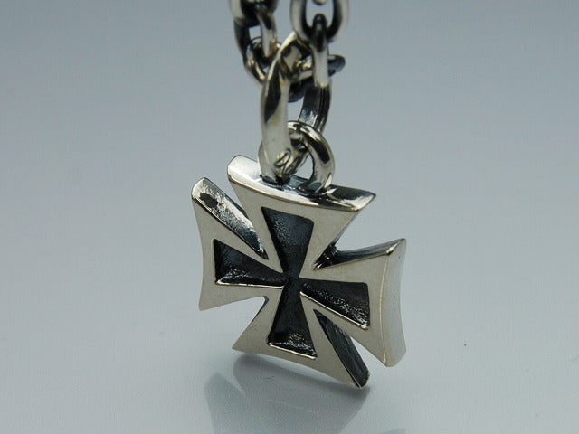 Deal Design - Iron Cross Small 4