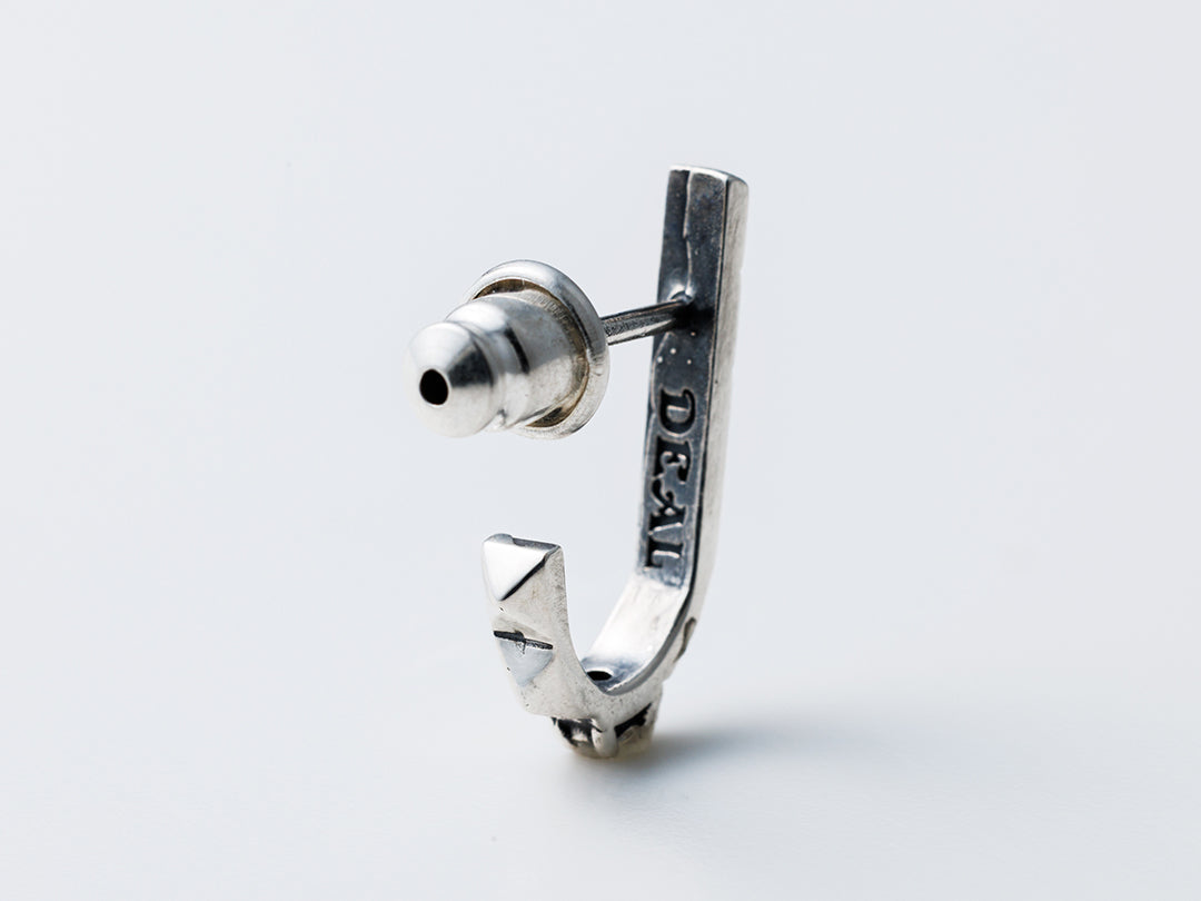 Deal Design - J Hoop : Studs 4