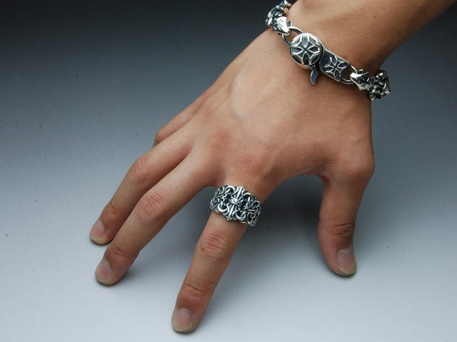 Deal Design - King Gate Ring 2