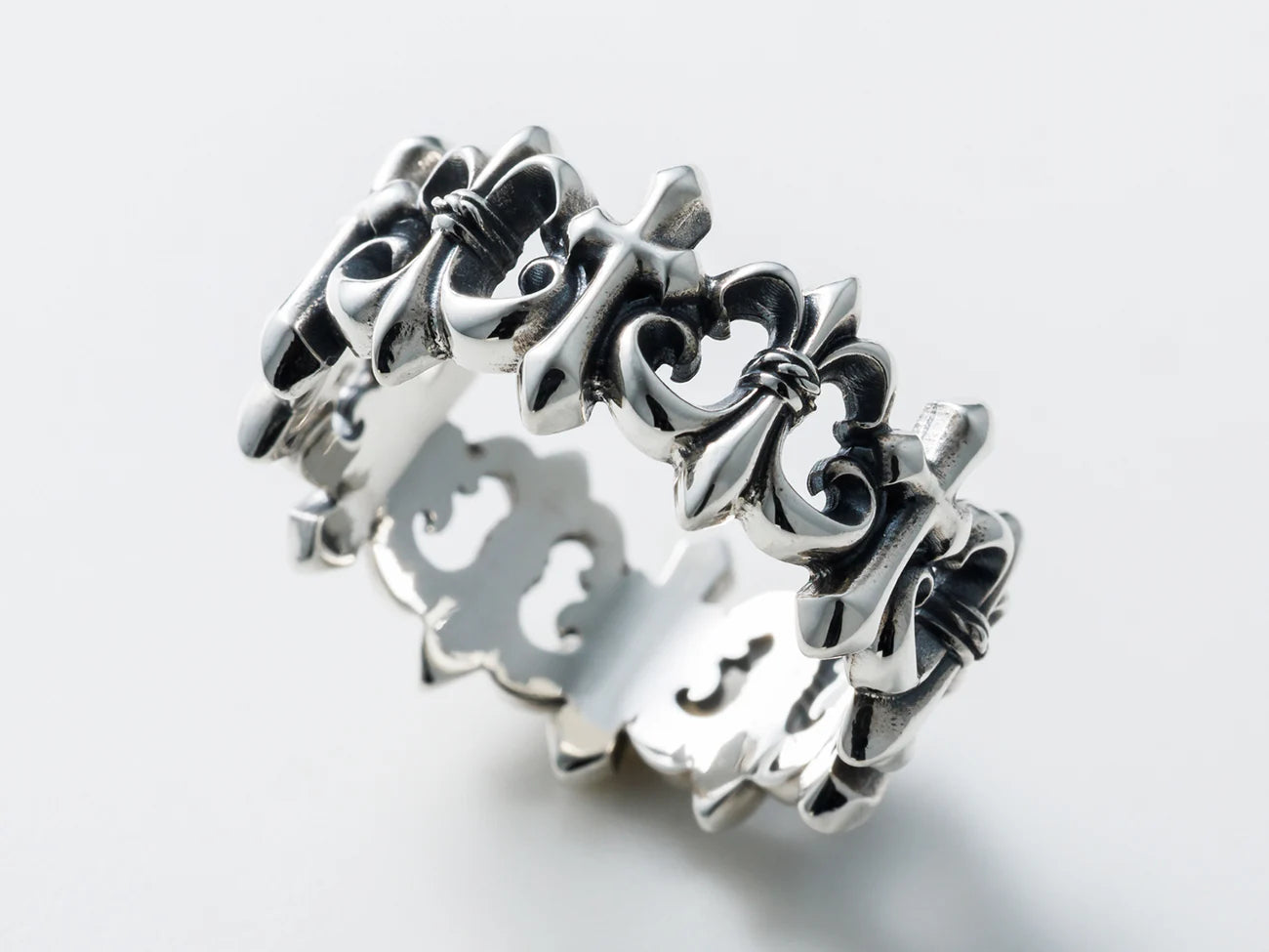 Deal Design - Knight Lily Ring 2
