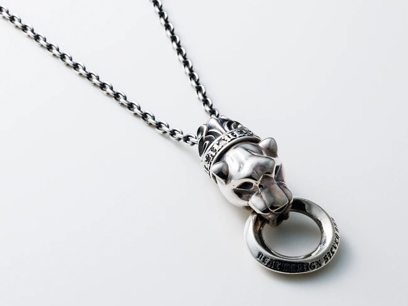Deal Design - Knuckle Panther Pendant 2