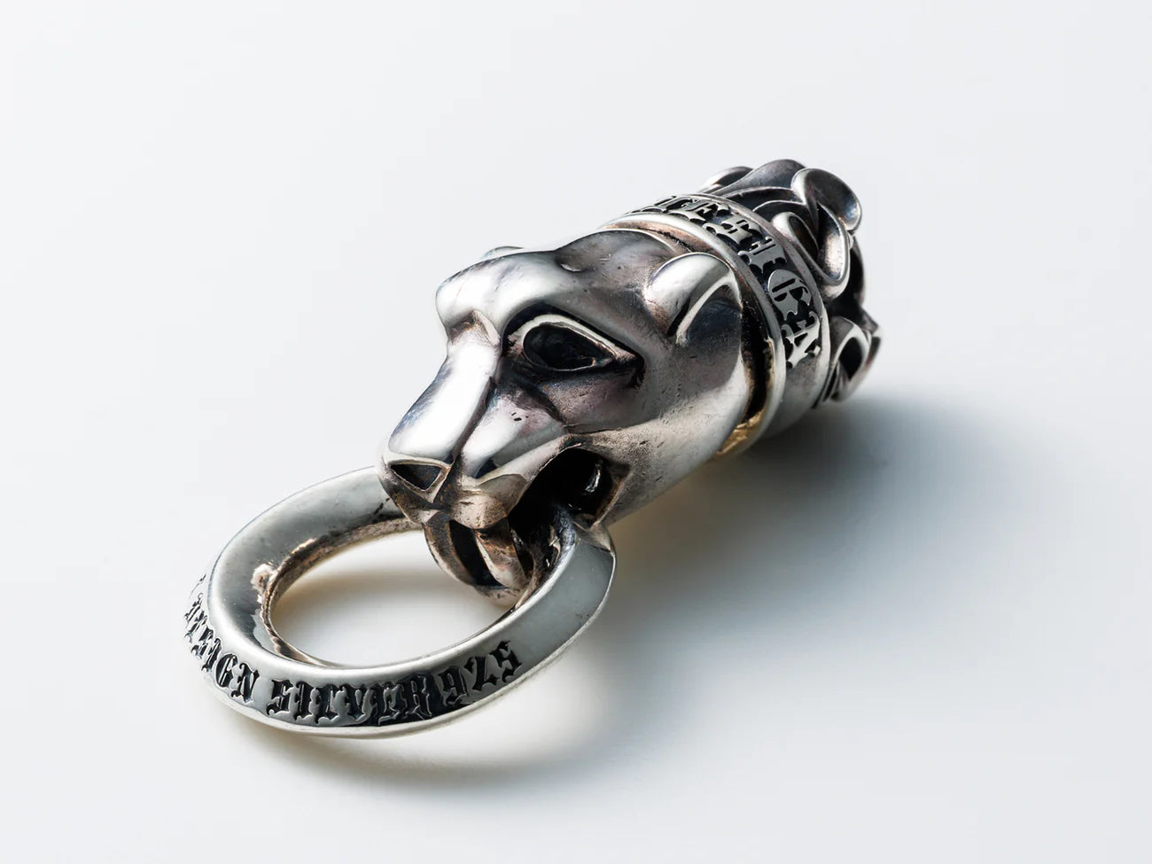 Deal Design - Knuckle Panther Pendant 4