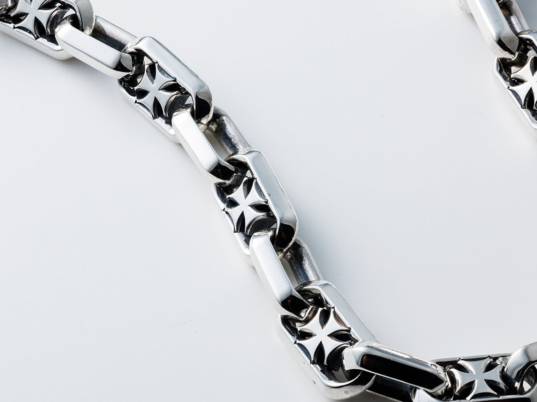 Deal Design - Marine Cross Wallet Chain 3