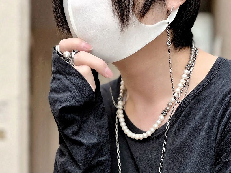 Deal Design - Mask & Glass Chain 2