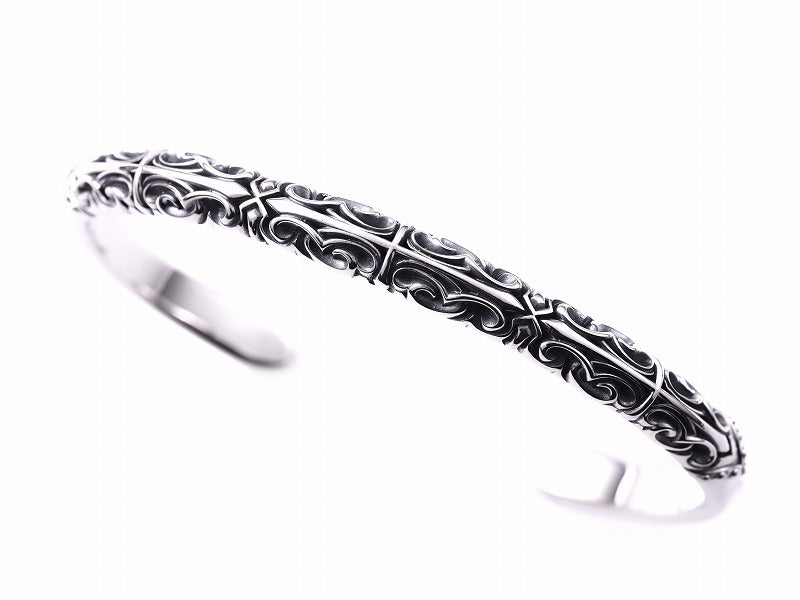 Deal Design - Masquerade Line Bangle 1