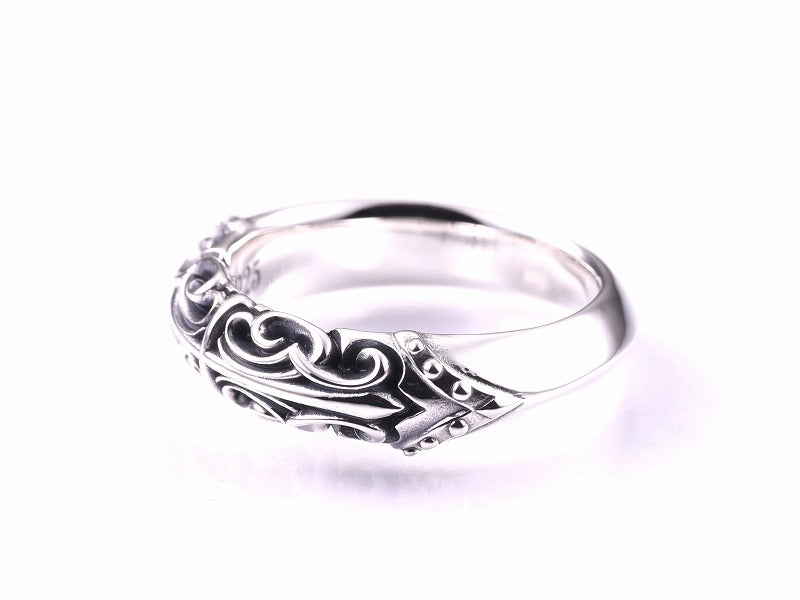 Deal Design - Masquerade Line Ring 4