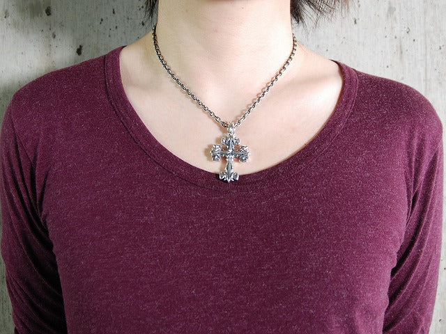 Deal Design - Medium Lily Cross 2