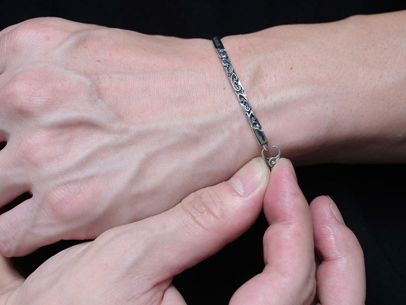 Deal Design - Micro Clip Bracelet : DECAYED Bar 6