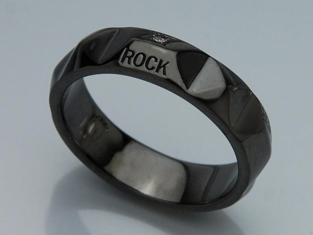 Deal Design - Mission Studs Ring 6