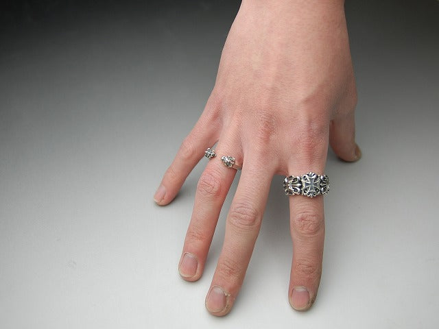 Deal Design - Missy’s Lion Ring 2