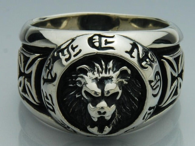 Deal Design - NEW Large Lion Ring 2