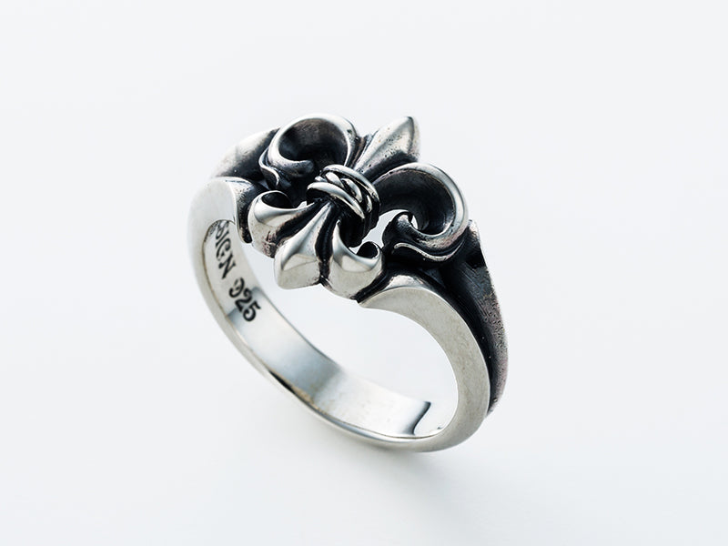 Deal Design - Naked Lily Ring: Small 2