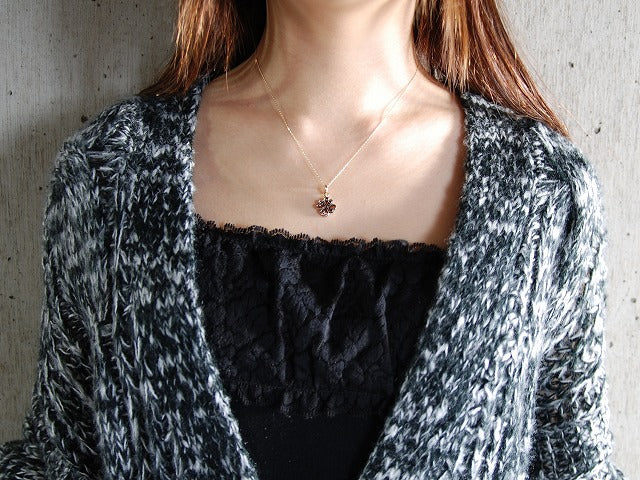 Deal Design - One Drop Pendant : Clover 4