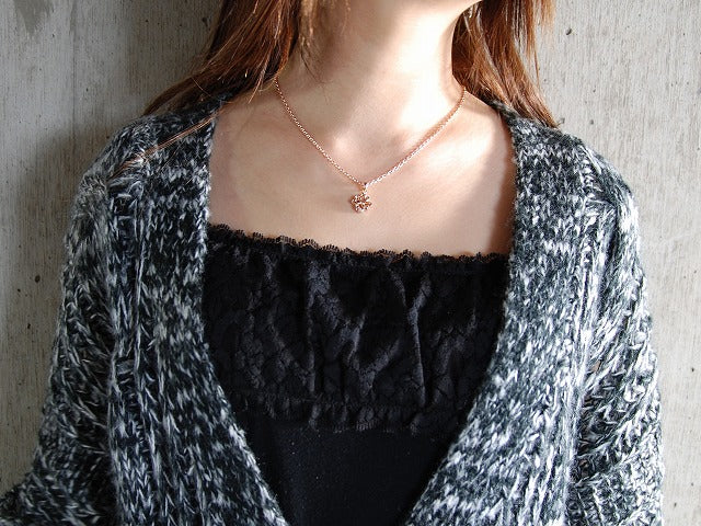 Deal Design - One Drop Pendant : Clover 5