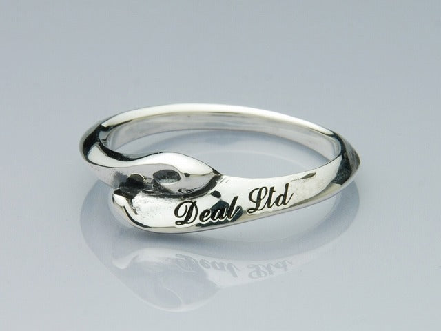 Deal Design - One Flag Ring 3