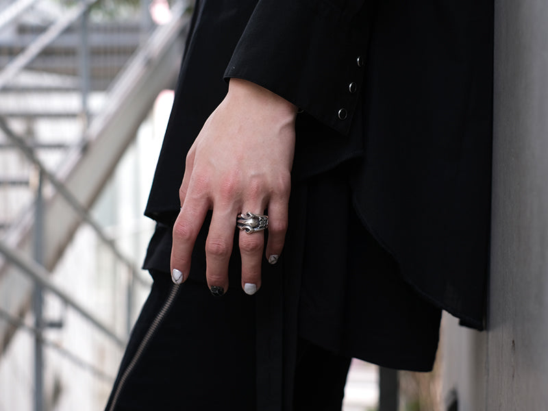 Deal Design - One Side Lily: Wide Ring 3