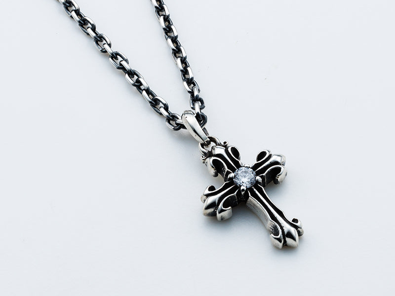 Deal Design - Overlap Cross Pendant 2