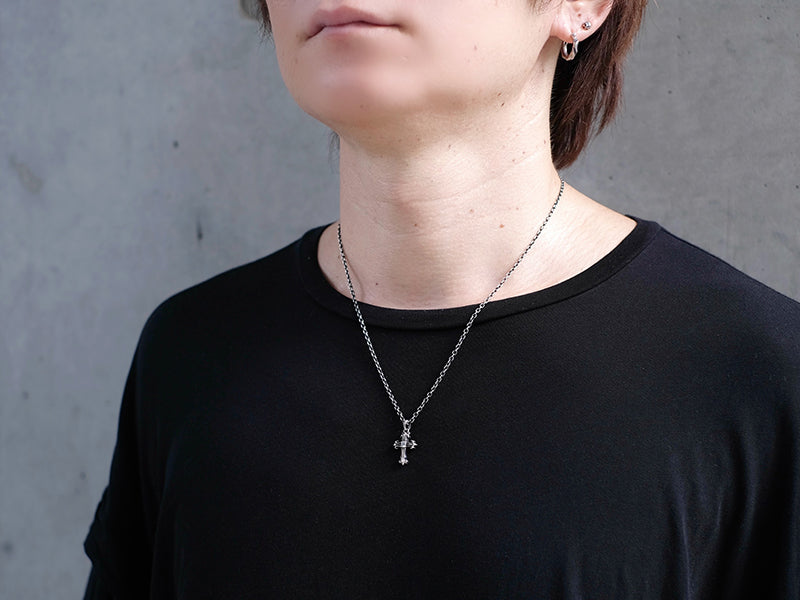 Deal Design - Overlap Cross Pendant 6