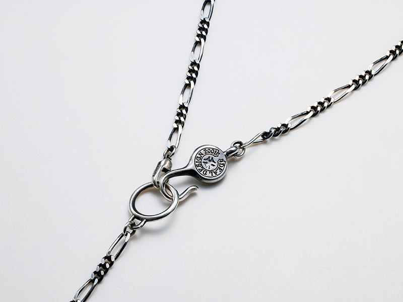 Deal Design - Pin Spike Sario 2