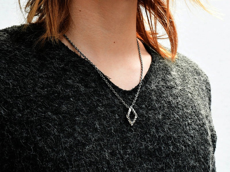 Deal Design - RT: DIA PENDANT 2