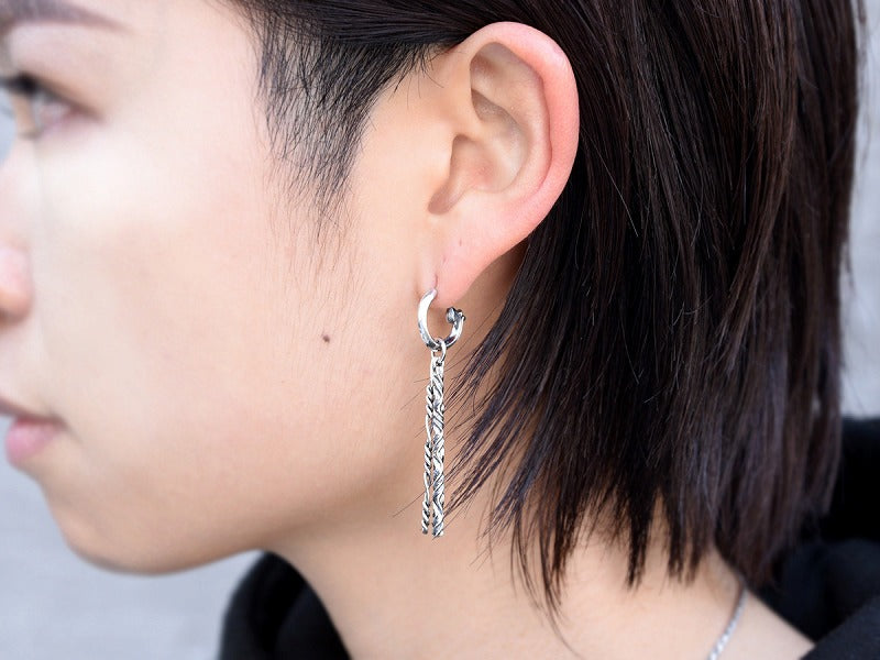 Deal Design - RT: Flick Chain Charm 2