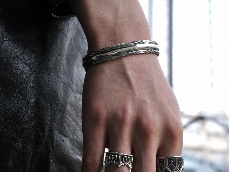 Deal Design - RT:Fork Line Bangle 6