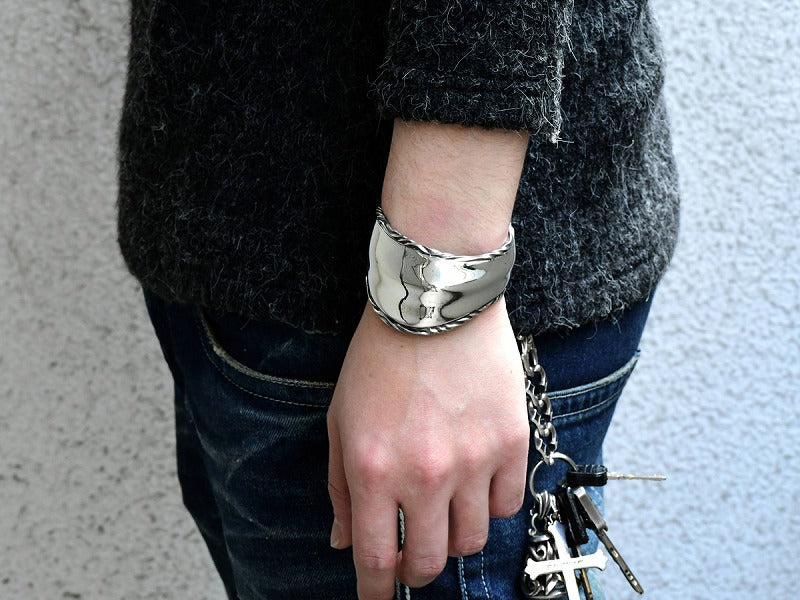 Deal Design - RT : Ghost Cuff 6