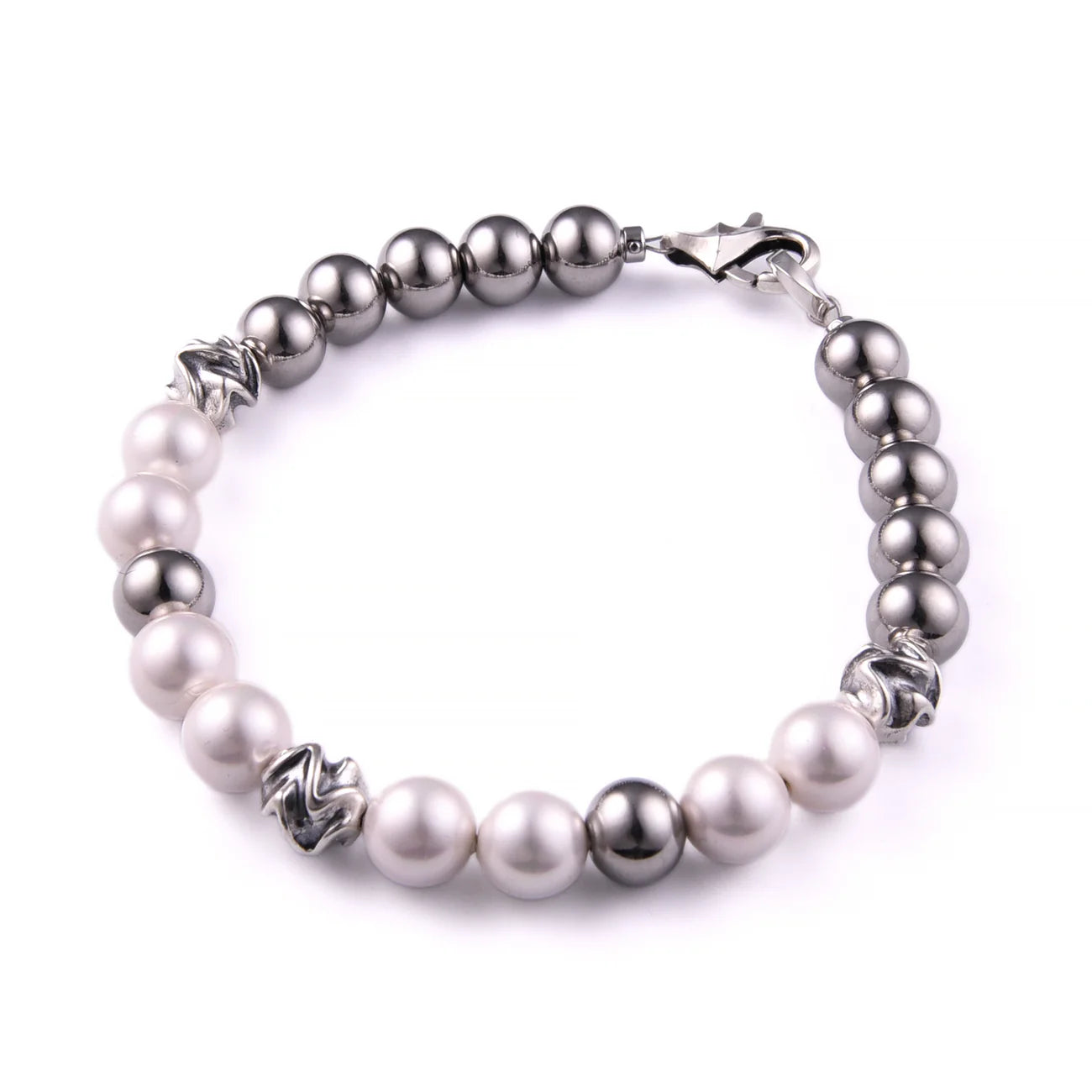 Deal Design - RT: Pearl Bracelet 1