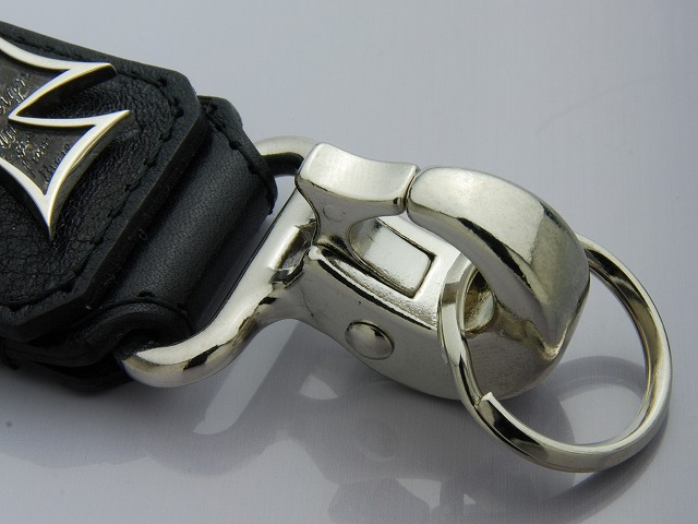Deal Design - Remove Cross Keychain 3